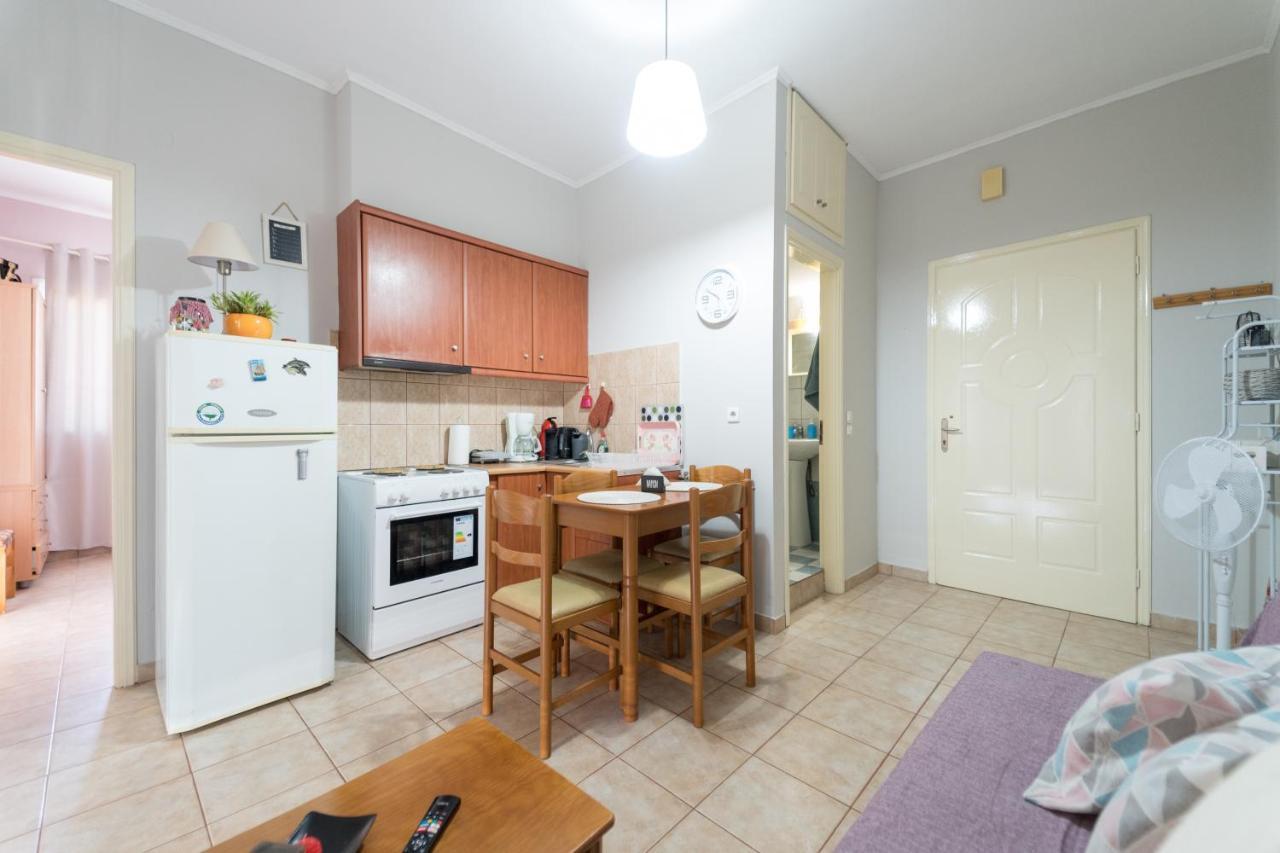 The City Apartment Lixouri Esterno foto